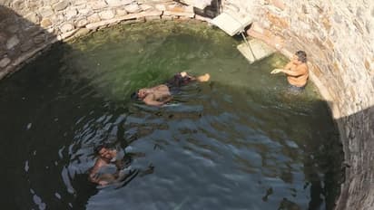 ಲಾಕ್‌ಡೌನ್‌ ಮಧ್ಯೆ ಯುವಕರ ಮೋಜು, ಮಸ್ತಿಗೇನು ಕಮ್ಮಿಯಿಲ್ಲ..!