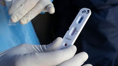 பிரபல நாளிதழில் பணியாற்றும் ஊழியருக்கு கொரோனா... திருவல்லிக்கேணி மேன்ஷசனுக்கு சீல்..?