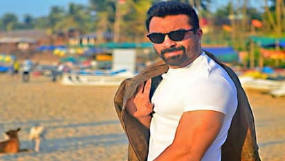 కరోనా క్రైసిస్: 'దూకుడు' నటుడు రెచ్చగొట్టే కామెంట్స్.. అరెస్ట్