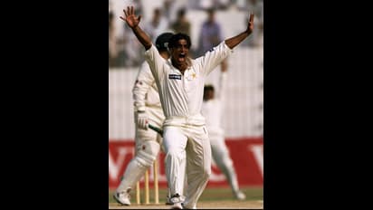 শোয়েব আখতার-এর কেরিয়ার বাঁচিয়েছিলেন এক প্রাক্তন বিসিসিআই কর্তা, জানুন নেপথ্য-কাহিনি