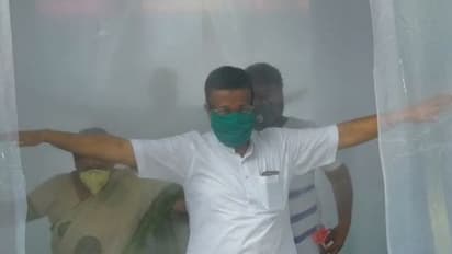 করোনা পাচ্ছে এবার ভয়, যদু বাবুর বাজারে গেট বসালেন মেয়র