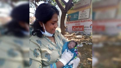 প্রসব-বেদনা নিয়ে সাত কিলোমিটার হেঁটেও মিলল না হাসপাতাল, লকডাউনে কোথায় জন্মালো এই একরত্তি