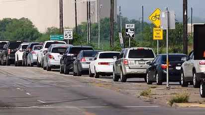 ദിവസങ്ങളായി നിര്‍ത്തിയിട്ടിരുന്ന കാര്‍; ഒടുവില്‍ കിട്ടിയ രഹസ്യവിവരം ഇതായിരുന്നു!