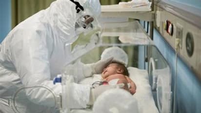 देश में ऐसी पहली घटना: पैदा होते ही नवजात बच्ची संक्रमित, डॉक्टर की आंख में आए आंसू