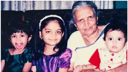 അമ്മൂമ്മയോടൊപ്പം കുഞ്ഞ് അഹാന; ഫോട്ടോയുമായി സിന്ധു കൃഷ്ണകുമാര്