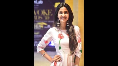 'Thumbaa'ಹಾಟೀ ಕೀರ್ತಿ ಪಾಂಡಿಯನ್; ಖ್ಯಾತ ನಿರ್ಮಾಪಕನ ಮಗಳಾಗಿದ್ದೇ ಮುಳುವಾಯ್ತಾ?