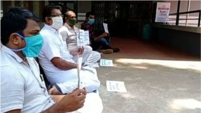 ലോക്ക്ഡൗണ് ലംഘനം; സിപിഎം നേതാവിന്റെ മരുമകനടങ്ങുന്ന സംഘം ഹൈദരാബാദില് നിന്ന് കോഴിക്കോടെത്തി