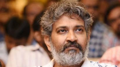 రాజమౌళిని ఏకిపారేసిన డైరెక్టర్.. నీ సినిమాలన్నీ కాపీ