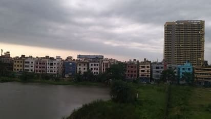 পার্বত্য় অঞ্চলে অতি ভারী বৃষ্টি, সঙ্গে ঝড়ের পূর্বাভাস বাংলায়