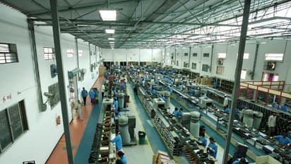 5 லட்சம் பேர் வேலை இழக்கும் அபாயம்...!! வாழ்வாதரம் பறிகொடுத்து தவிக்கும் ஒருங்கிணைந்த வேலூர் மாவட்டம்..!!