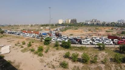 लॉकडाउन के बाद भी यहां लगा लंबा जाम, घंटों खड़ी रहीं गाड़ियां, यह सब डीएम के एक आदेश के बाद हुआ