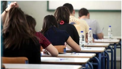 സർവ്വകലാശാല പരീക്ഷകൾ മെയ് 11 ന് ഇല്ല; തീരുമാനം സർവ്വകലാശാലകൾക്ക് വിട്ട് സർക്കാർ