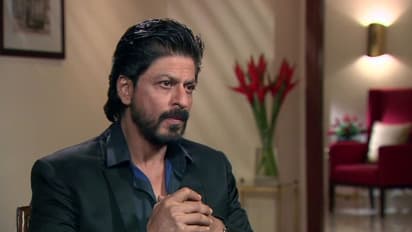 মহাসঙ্কটে ফের এগিয়ে এলেন শাহরুখ, চিকিৎসক-কর্মীদের পাশে সাহায্যের হাত বাড়ালেন অভিনেতা