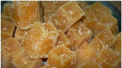 മദ്യശാലകള്‍ അടച്ചു; ശര്‍ക്കരയ്ക്ക് വന്‍ ഡിമാന്‍റും തീവിലയും, വാങ്ങുന്നവരെ നിരീക്ഷിച്ച് എക്സൈസ്