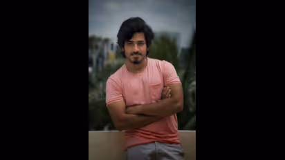 ಕ್ವಾರಂಟೈನ್‌ನಲ್ಲಿ ಸಿಕ್ಸ್‌  ಪ್ಯಾಕ್ಸ್‌ ಮಾಡಿದ 'ನಾಗಿಣಿ' ತ್ರಿಶೂಲ್ ಅಲಿಯಾಸ್‌ ನಿನಾದ್ ಲುಕ್‌ ನೋಡಿ!