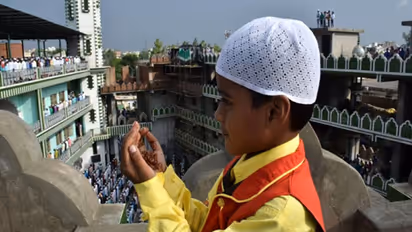 ಕರಾವಳಿಯಲ್ಲಿ ಇಂದು, ಉಳಿದೆಡೆ ನಾಳೆಯಿಂದ ಪವಿತ್ರ ರಂಜಾನ್ ಆಚರಣೆ