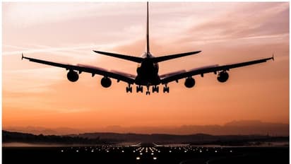 വിമാനടിക്കറ്റ് റീഫണ്ടിന് വിചിത്ര ഉത്തരവുമായി കേന്ദ്രം, പ്രവാസികൾ പ്രതിസന്ധിയിൽ