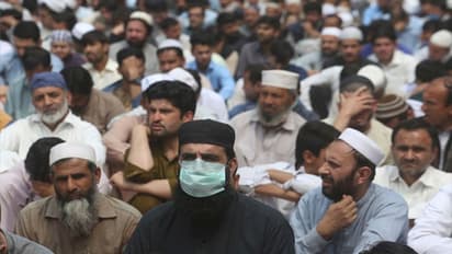 ಹೆಚ್ಚುತ್ತಿರುವ ಅಶ್ಲೀಲತೆ ಹಾಗೂ ನಗ್ನತೆಗೆ ಅಲ್ಲಾ ನೀಡಿದ ಶಿಕ್ಷೆ ಕೊರೋನಾ; ಪಾಕ್ ಮೌಲ್ವಿ!