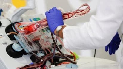 പ്ലാസ്മ ദാനം ചെയ്ത് കൊവിഡ് മുക്തനായ ഡോക്ടര്‍; അണിചേരാൻ ആഹ്വാനം