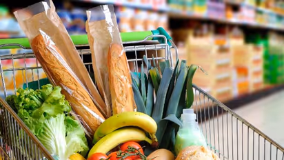 খিদের জ্বালায় খাবার চুরি আর অপরাধ নয়, ঐতিহাসিক রায় দিল সর্বোচ্চ আদালত