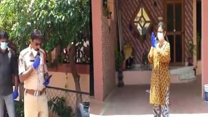 కొడుకు కోరిక మేరకు తల్లికి హైదరాబాద్ పోలీసుల సర్ప్రైజ్ అదుర్స్, వీడియో వైరల్