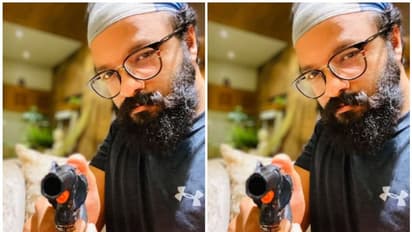 മര്യാദയ്‍ക്ക് ഗോ കൊറോണ ഗോ കൊറോണ!; തോക്ക് എടുത്ത് ജയസൂര്യ