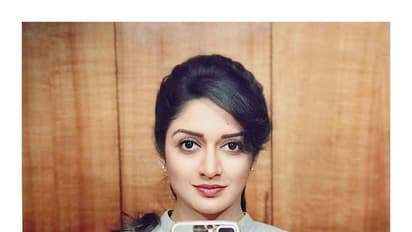 நடனத்தில் அசத்தும் நடிகை விமலா ராமன்! கண்கொட்டாமல் பார்க்க வைக்கும் அழகு புகைப்பட தொகுப்பு!