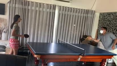 లాక్ డౌన్ వేళ ఆటవిడుపు: మనవరాలితో టెన్నిస్ ఆడిన ఎర్రబెల్లి