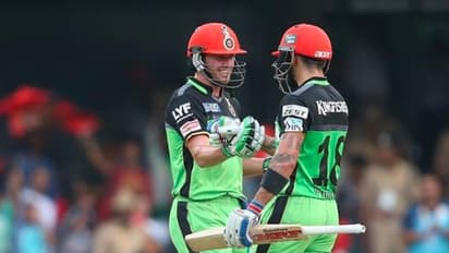 കോലി പറഞ്ഞാല് ആര്സിബിക്ക് വേണ്ടി അതും ചെയ്യും; ആഗ്രഹം വ്യക്തമാക്കി ഡിവില്ലിയേഴ്സ്