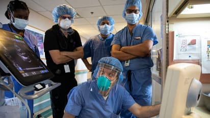 ఆ ఇద్దరు పేకాట ద్వారా 40 మందికి కోరనా వైరస్ అంటించారు