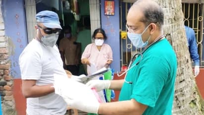 সপ্তাহ দুয়েক লড়াই, করোনাকে হারিয়ে বাড়ি ফিরলেন ক্যানসার আক্রান্ত মহিলা