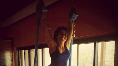 నాగార్జున హీరోయిన్ ని గుర్తుపట్టారా.. 38 ఏళ్ల వయసులో కుర్రపిల్లలా రెచ్చిపోతోంది