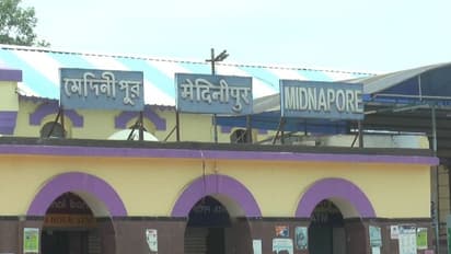 করোনা সতর্কতায় অরক্ষিত স্টেশন, দিনেদুপুরে লুট হয়ে গেল সরকারি চাল