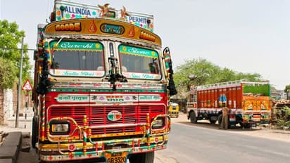 അന്തർസംസ്ഥാനചരക്ക് നീക്കം തടസപ്പെടുത്തരുതെന്ന് സംസ്ഥാനങ്ങളോട് കേന്ദ്രം