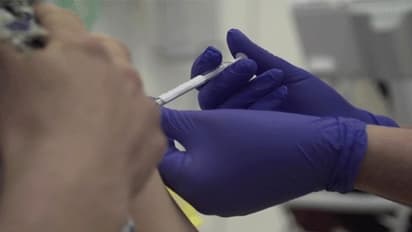 করোনার চিকিৎসায় এবার দেশে ট্রায়াল শুরু  ফ্যাভিপিরাভির, অনুমোদন মিলল ড্রাগ কন্ট্রোলার জেনারেলের