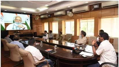 തീവ്രബാധിത മേഖലകളിൽ ലോക്ക് ഡൗൺ തുടരേണ്ടി വരുമെന്ന് പ്രധാനമന്ത്രി, അന്തിമതീരുമാനം പിന്നീട്