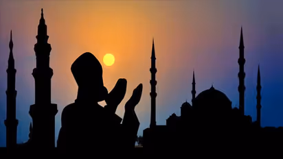 रमजान: रोजा रख खुदा की इबादत करते हैं इस महीने में, ये 5 काम भूलकर भी न करें