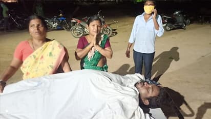 లాక్ డౌన్ సమయంలో పుట్టినరోజు పార్టీ... పోలీసుల భయంతో యువకుడి మృతి