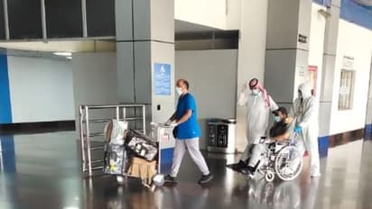 వైద్యశాఖ ఉద్యోగికి కరోనా పాజిటివ్... మిగతా సిబ్బందికీ పరీక్షలు