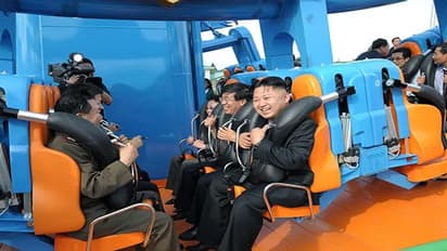 অফুরন্ত পানীয় থেকে সুন্দরী তরুণী, দেখে নিন কিম জং উনের বিলাসবহুল ট্রেনের অন্দর