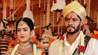 ನಿಖಿಲ್‌ ಕುಮಾರಸ್ವಾಮಿ ಪತ್ನಿ ರೇವತಿ ಬಳೆ ಶಾಸ್ತ್ರದ ಫೋಟೋಸ್!