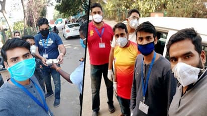 লকডাউনে এলাকার অসহায় মানুষ থেকে অবলা জীব, সকলের মুখে অন্ন জোগান দিচ্ছে বেঙ্গালুরুর 'কোভিড জিনি'