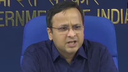 ప్లాస్మా థెరపీ ప్రయోగమే, అధికారిక చికిత్స కాదు: కేంద్ర ఆరోగ్య శాఖ