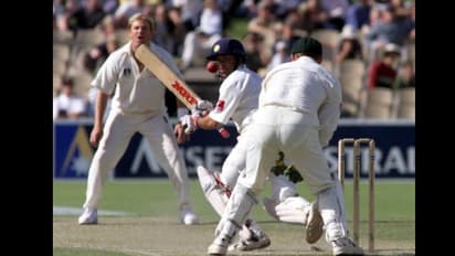 'দেখে ভেবেছিলাম ১০ বছরের ছেলে', সচিনের সঙ্গে প্রথম সাক্ষাতের স্মৃতিচারন করলেন ওয়ার্ন