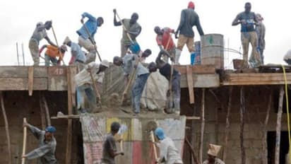 കൊവിഡ്19: ജോലിയുമില്ല കൂലിയുമില്ല; ദുരിതത്തിലായത് 12 കോടിയോളം കൂലിത്തൊഴിലാളികളെന്ന് റിപ്പോർട്ട്