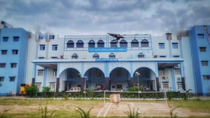 শিক্ষাক্ষেত্রে নয়া নজির, রাজ্যে স্নাতকোত্তর স্তরের পাঠক্রমে ঢুকল করোনা ভাইরাস