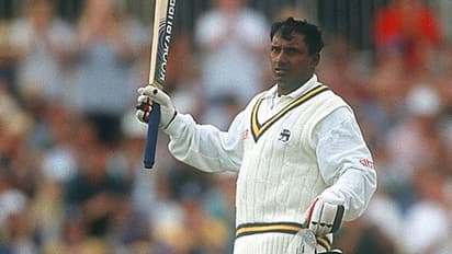 ബ്രാഡ്‌മാനും സച്ചിനും കോലിക്കുമൊന്നും അതിനായിട്ടില്ല, അരവിന്ദ ഡിസില്‍വയുടെ അപൂര്‍വ ഡബിളിന് 23 വയസ്