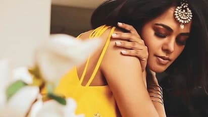 சொக்க வைக்கும் அழகு..... கிறங்கடிக்கும் பார்வையென அசத்தும் பிக் பாஸ் பிந்து மாதவி !!