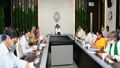 మీకూ ఆ పరిస్థితి రావచ్చు: అంత్యక్రియలను అడ్డుకోవడంపై జగన్ సీరియస్