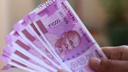 കേരളത്തിലേക്കുള്ള പ്രവാസി വരുമാനം കുത്തനെ ഇടിയുമെന്ന് വിലയിരുത്തൽ; 1.25 ലക്ഷം കുടുംബങ്ങളെ ബാധിക്കും